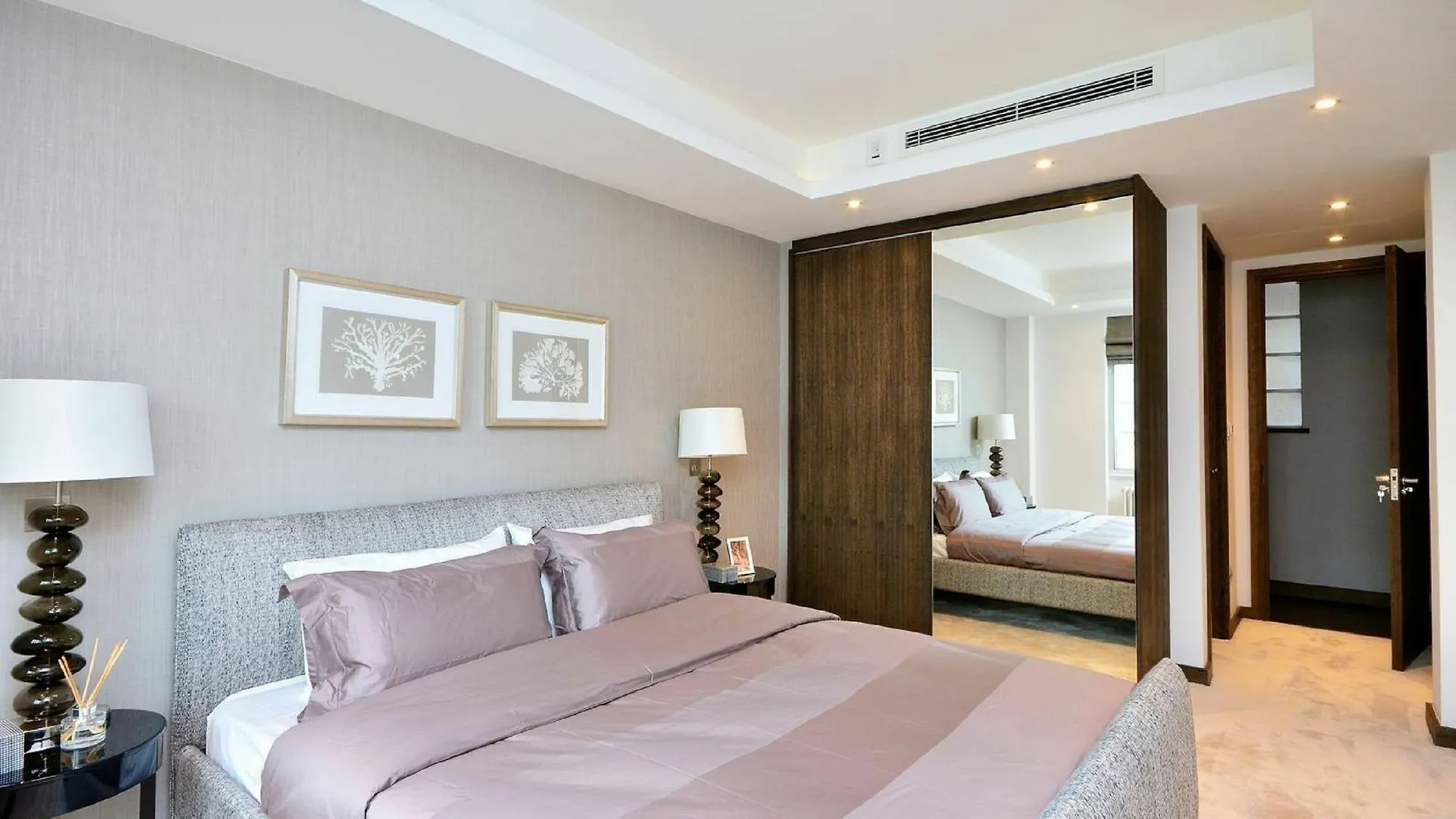 Oud Zuid Luxury Apartment 암스테르담 네덜란드